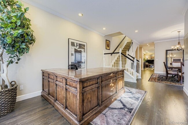 Building Photo - 346 Jackson St