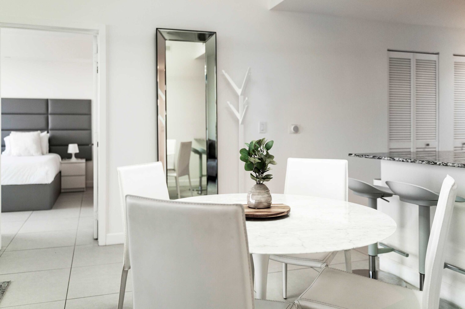 Building Photo - 5325 NW 85th Ave