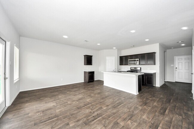 Building Photo - 21003 Seneca Willow Wy