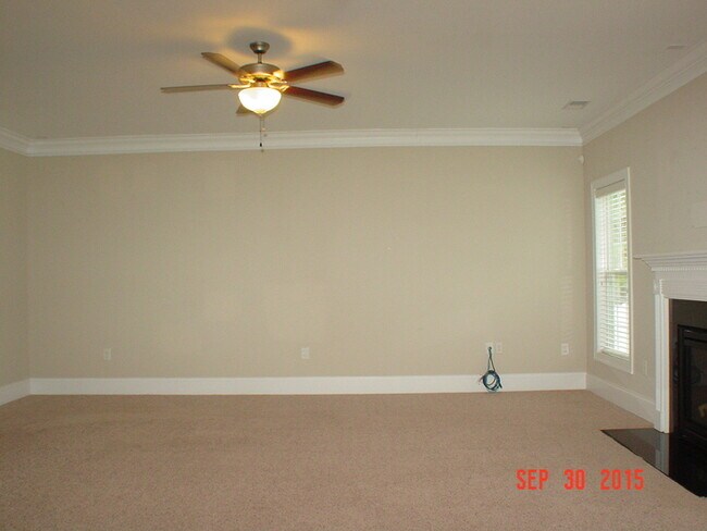 Building Photo - 124 Hurdle Ln