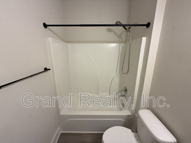 Building Photo - 10035 Tuscan Ct
