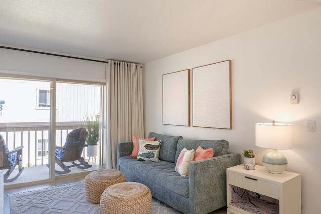 Building Photo - This fully furnished 1bedroom, 1bath was r...