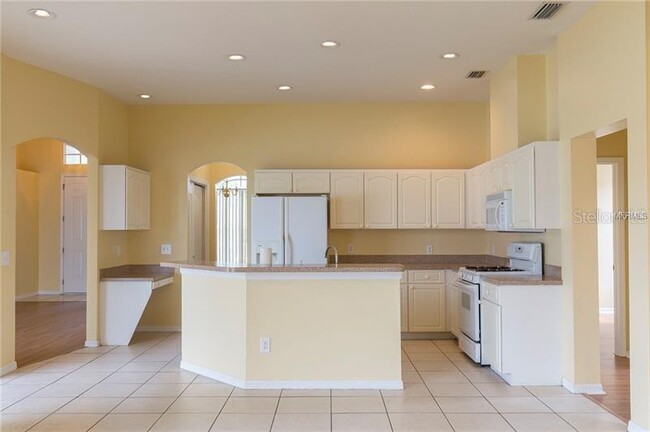 Building Photo - 2743 Abbey Grove Dr