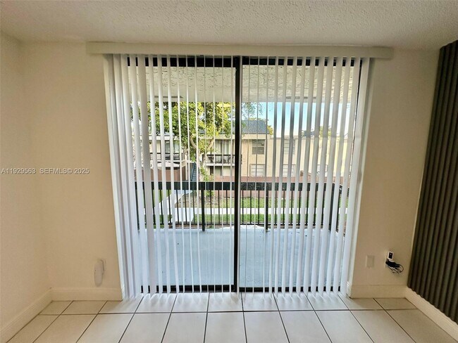 Building Photo - 8311 SW 142nd Ave