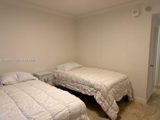 Building Photo - 5161 Collins Ave