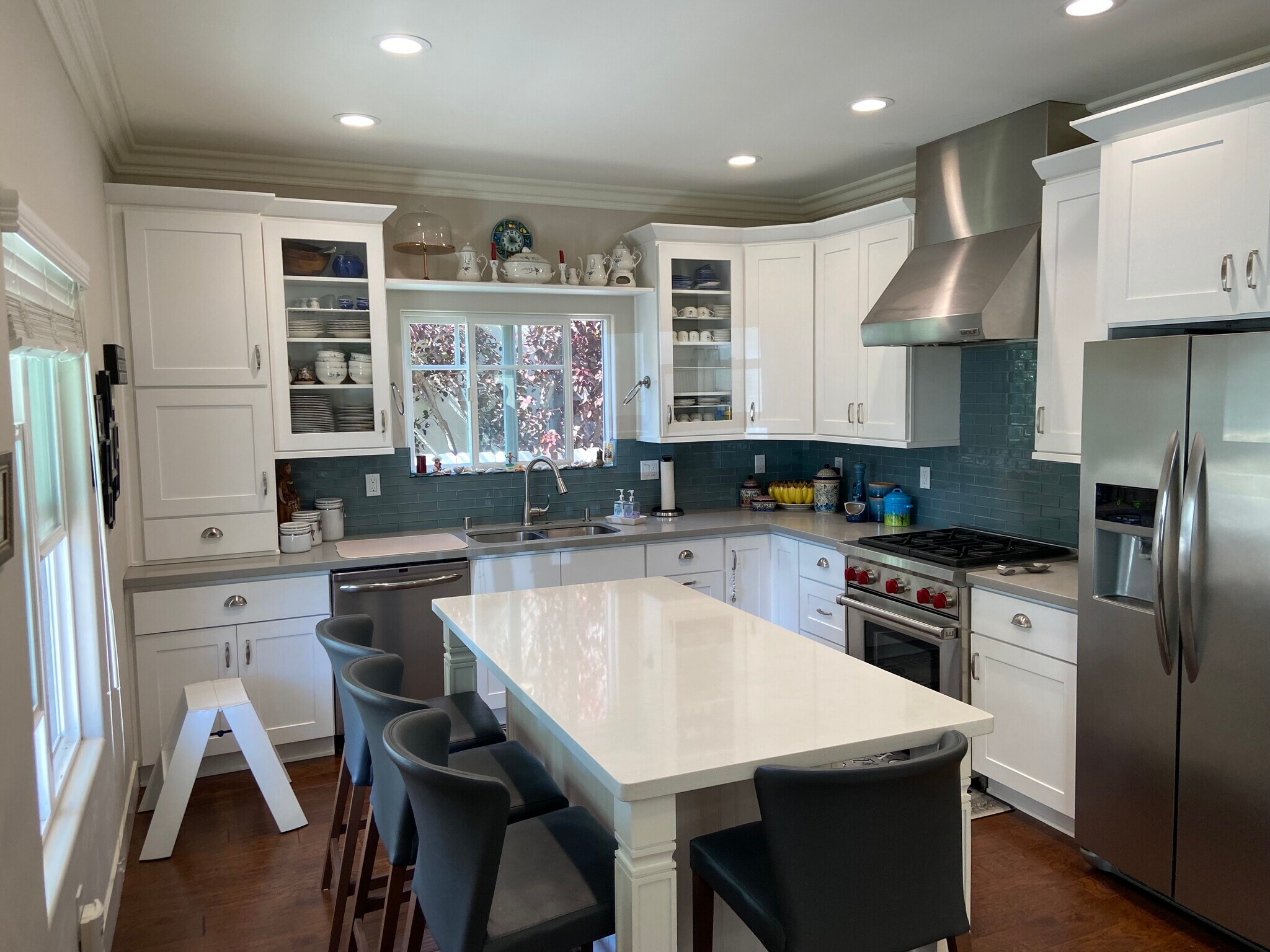 Building Photo - 4470 Stansbury Ave