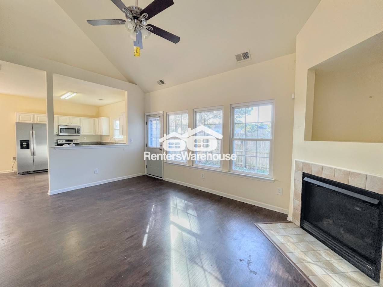 Building Photo - 3711 Bay Crescent