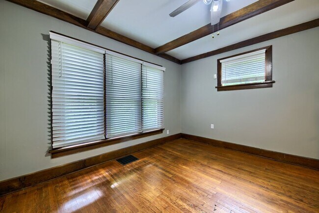 Building Photo - OSU Single Family House! Great Location!
