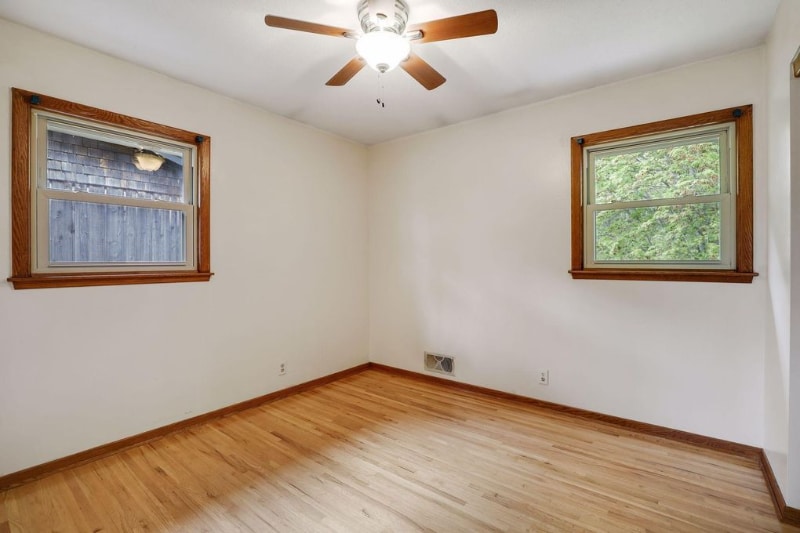 Building Photo - 656 17th Ave NW