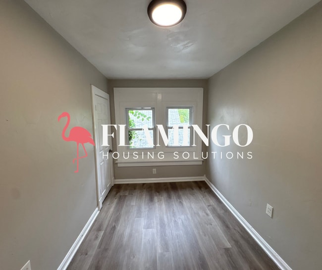 Building Photo - 1225 Seneca Dr