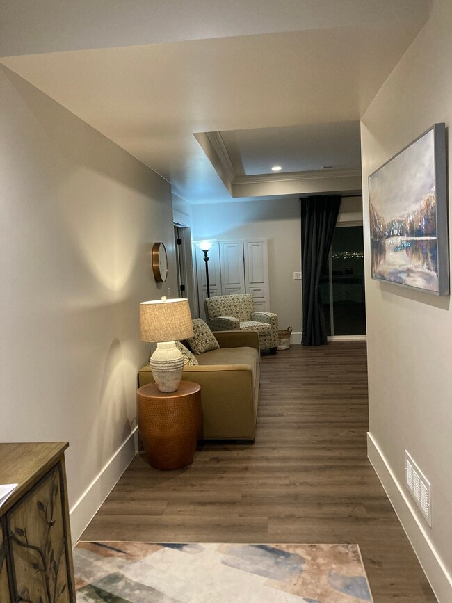 Coffered ceilings waterproof floors - 6844 Carr St