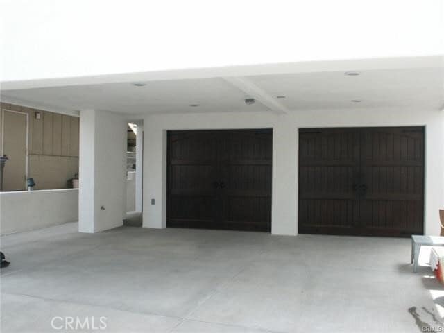 Building Photo - 613 Poppy Ave