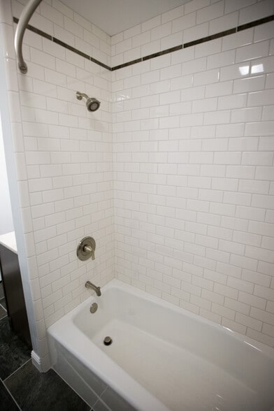 Full tiled shower. - 652 N Marengo Avenue