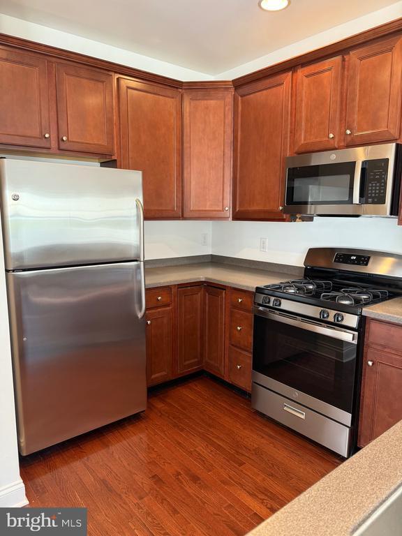 Building Photo - 111 Glacier Dr