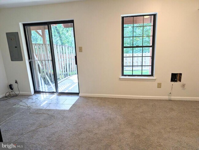 Building Photo - 6026 Little Brook Ct