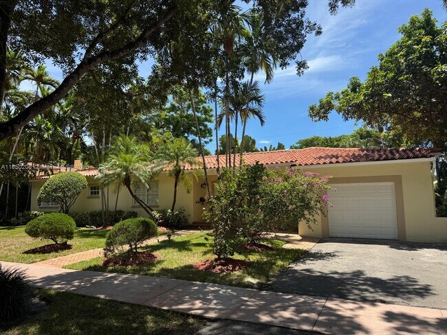 Building Photo - 1512 Certosa Ave