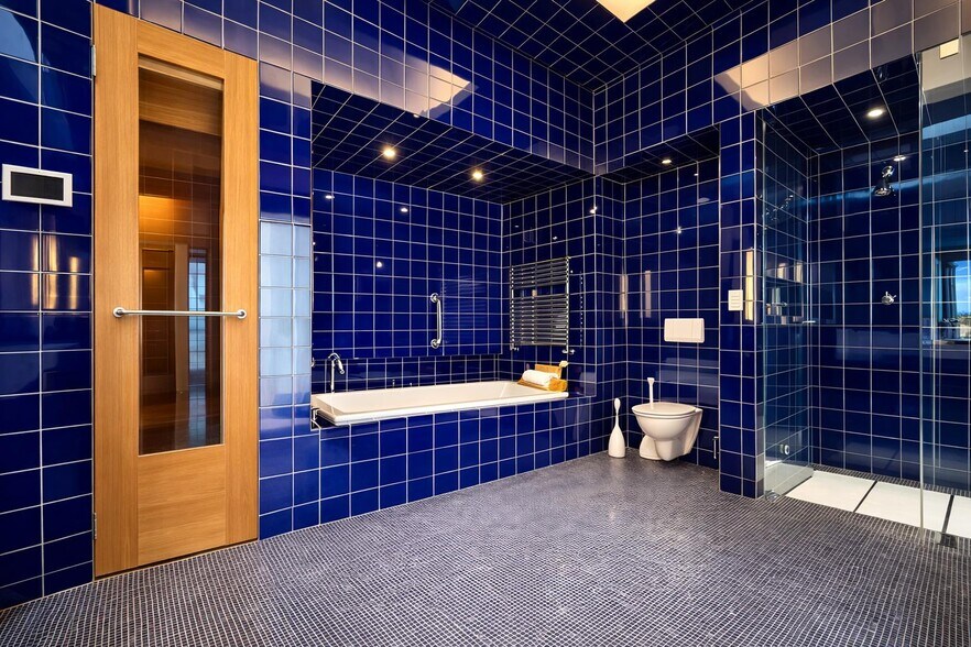 Building Photo - 54 Bleecker St