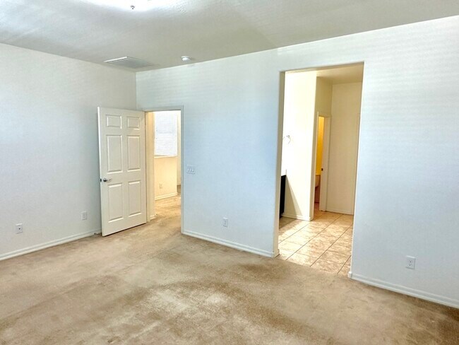 Building Photo - Adorable Bungalows at Cooley Station home!