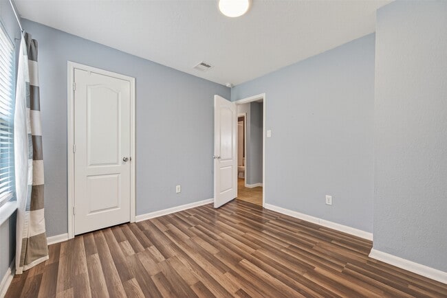 Building Photo - 16238 Ranchland Ln