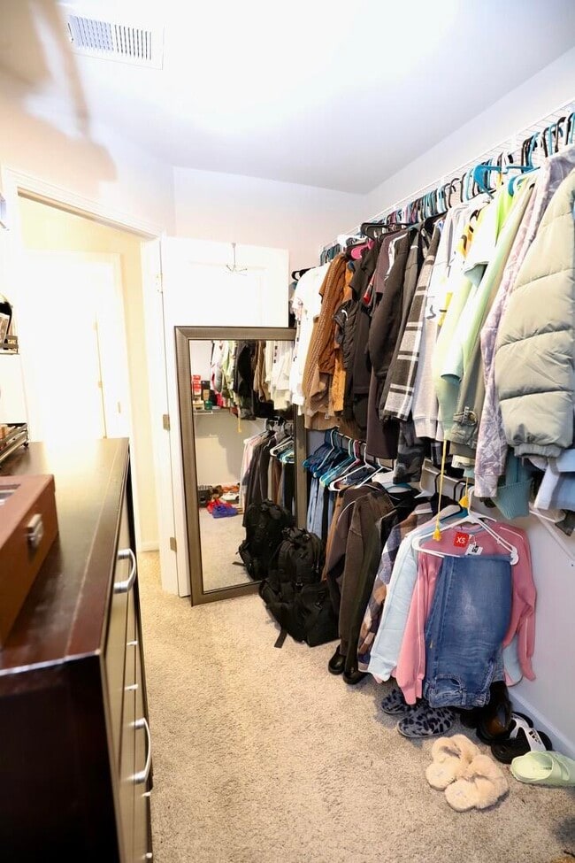 Building Photo - 1049 Crescent Moon Lp