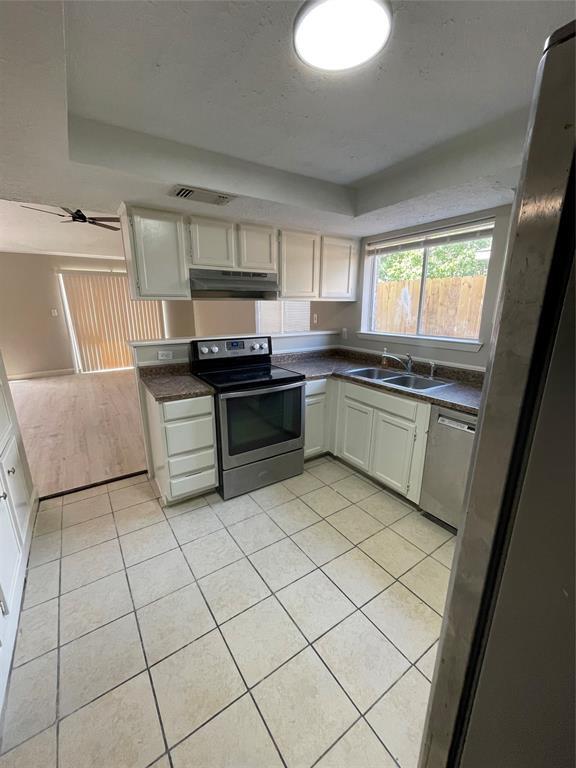 Building Photo - 10426 Towneview Dr