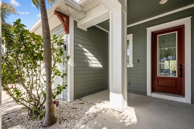 Building Photo - 2515 Portico St