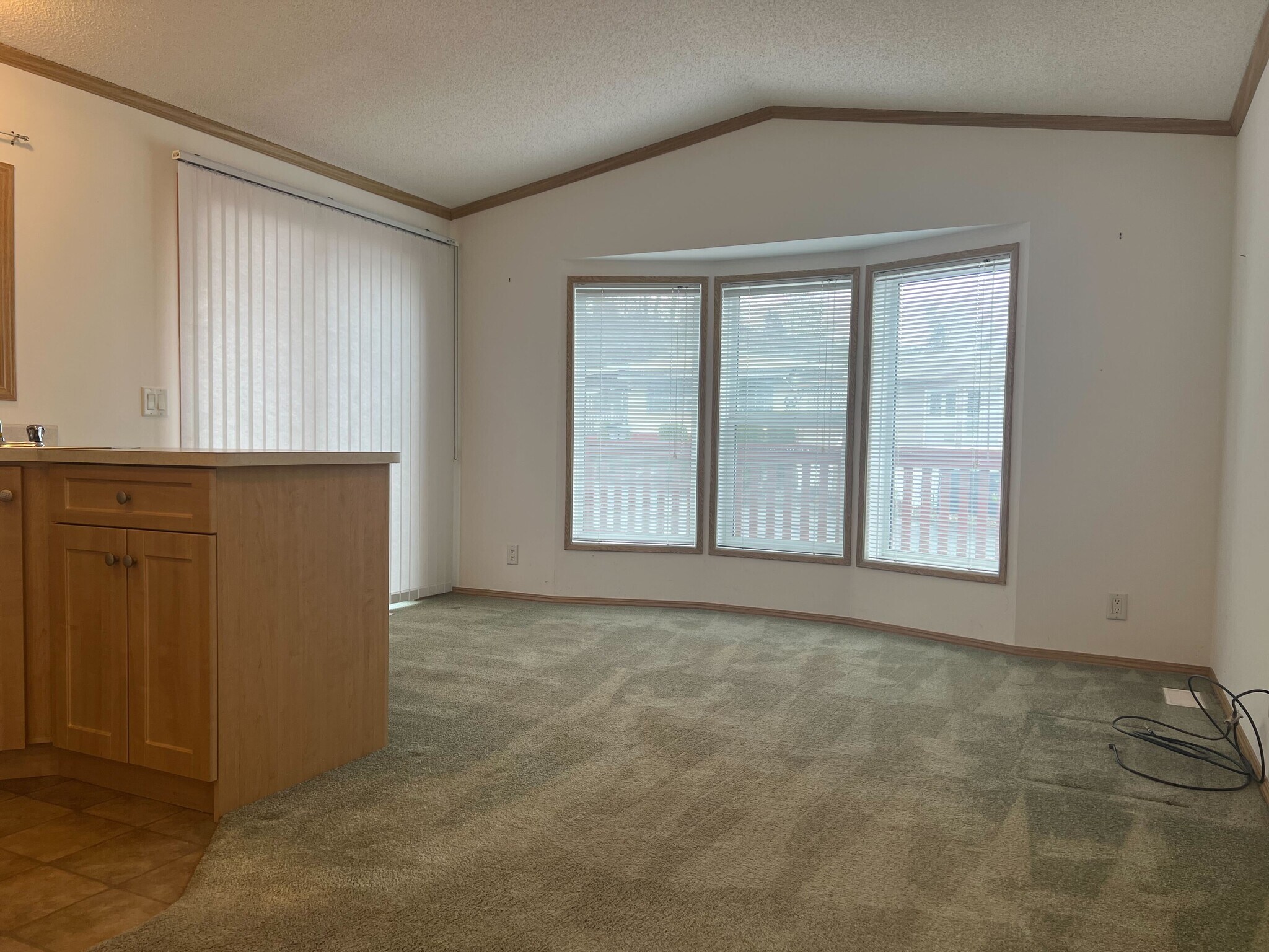 Building Photo - 1200 Lincoln St