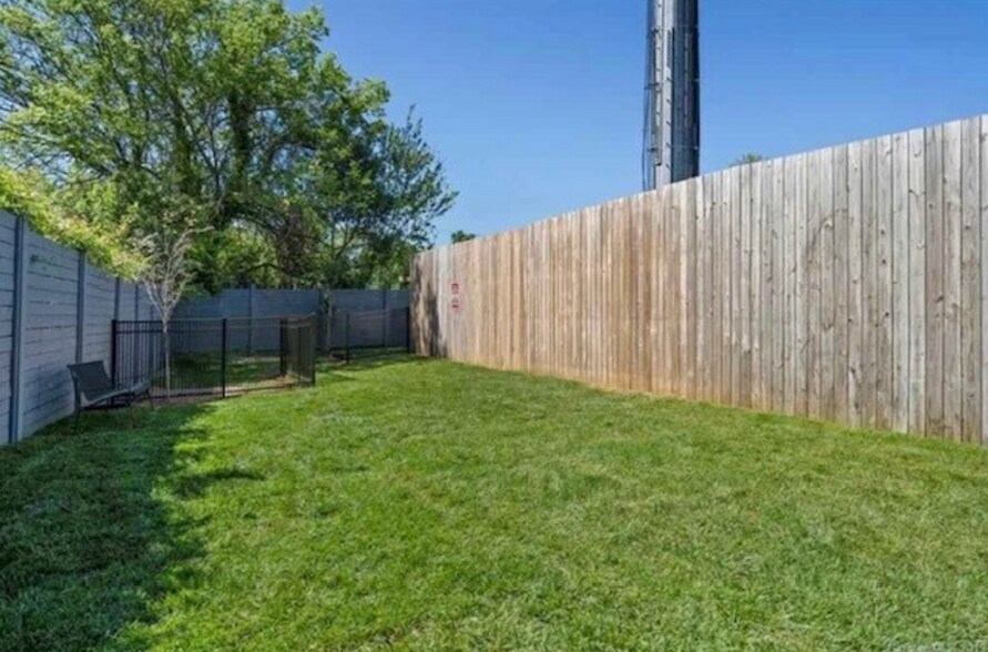 dog park - 418 Southend Crossing Ln