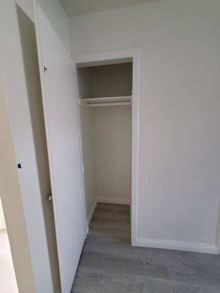 Storage - Coat Closet - 4138 Redondo Beach Blvd