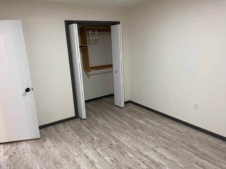 Bedroom - 2802 Maralane Ave