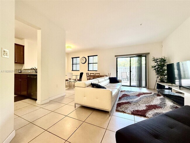 Building Photo - 10600 NW 88th St