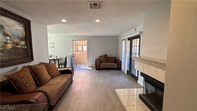 Building Photo - 4151 Gannet Cir