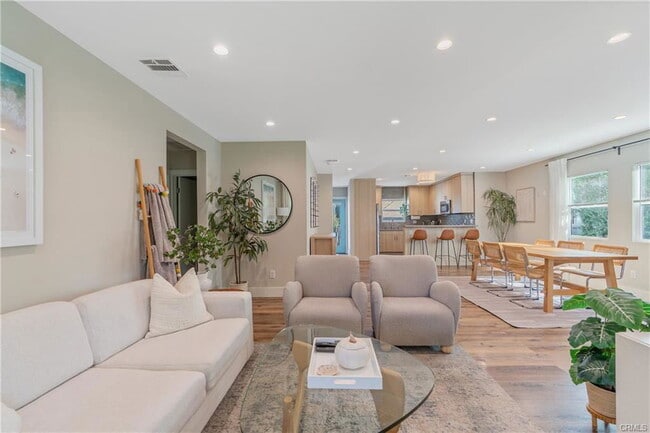 Building Photo - 8034 Airlane Ave