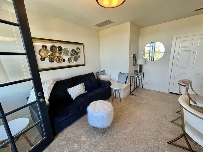 Building Photo - 189E - CS