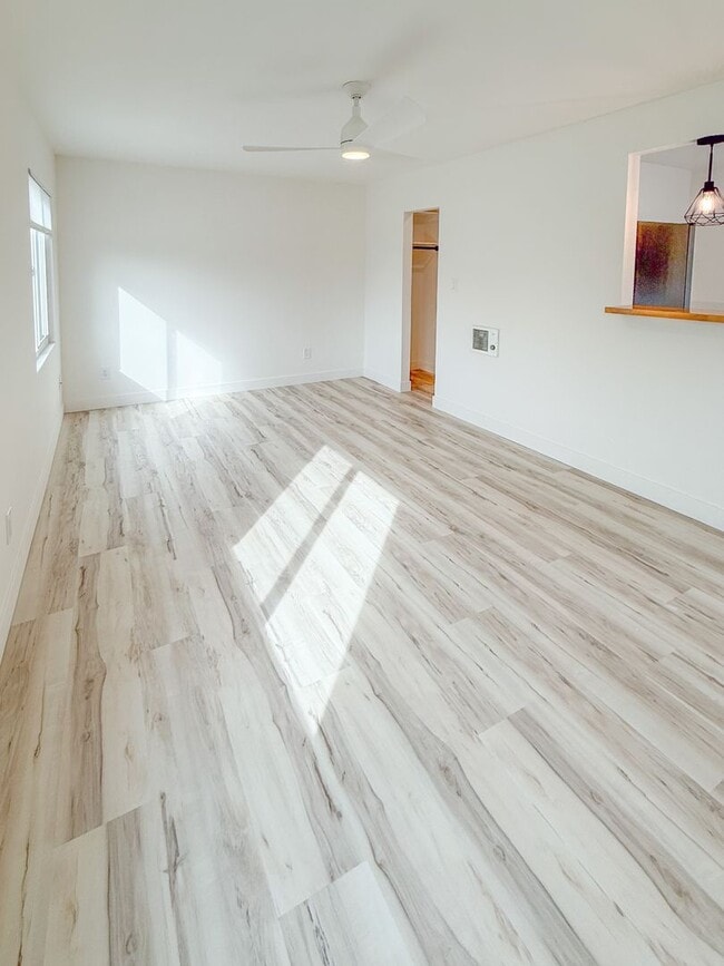 Building Photo - 4211-4219 Jewell