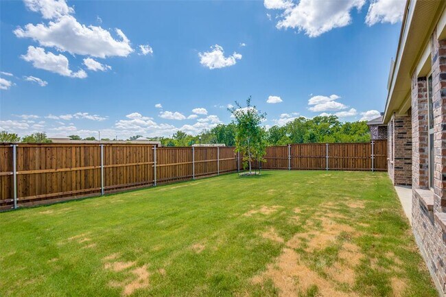 Building Photo - 1165 Dravite Dr