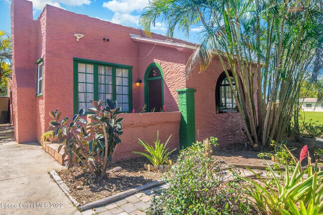 Primary Photo - 27 E Ave A