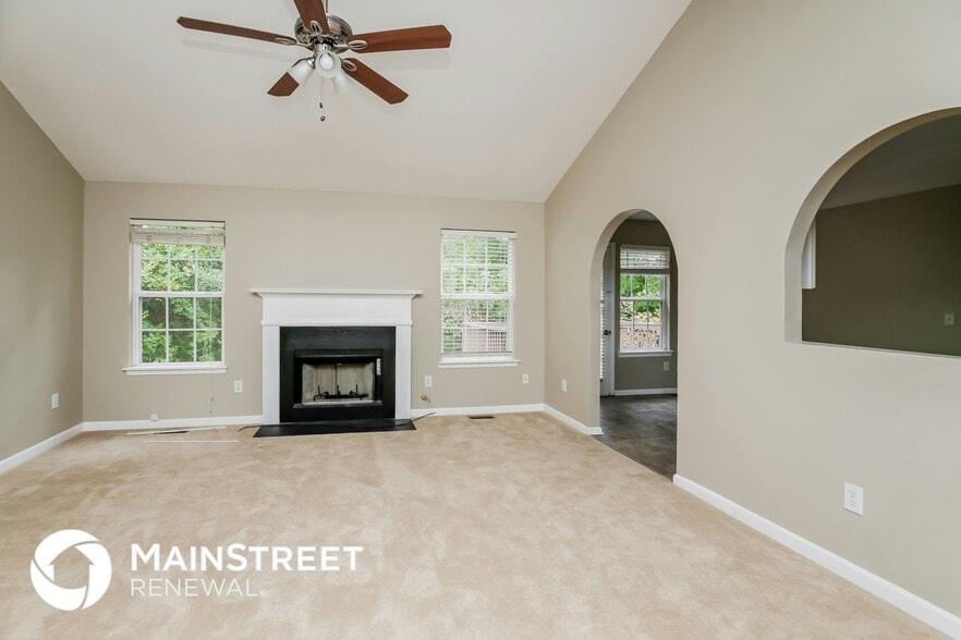 Building Photo - 3012 Edgefield Dr SW