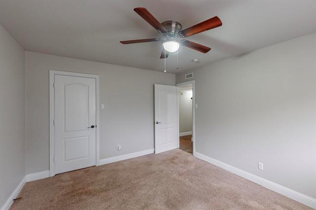 Building Photo - 3842 Commonwealth Dr