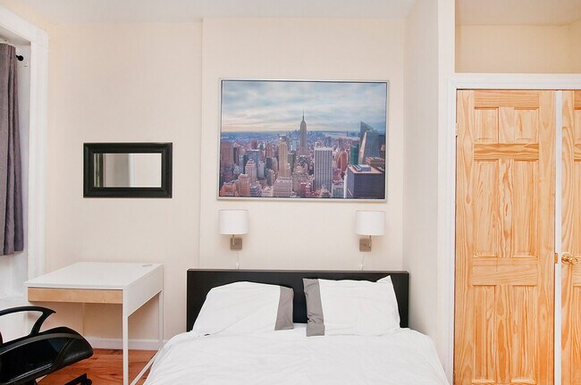 Building Photo - 2370 1st Ave