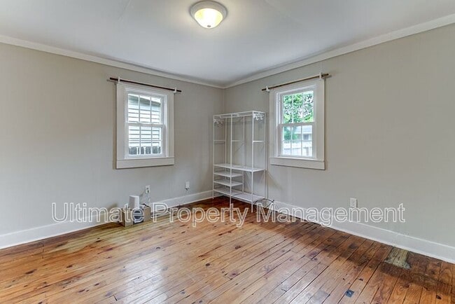 Building Photo - 1313 Glenn St