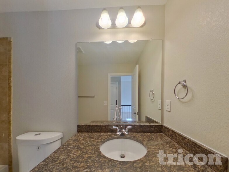 Building Photo - 7415 Pimlico Dr