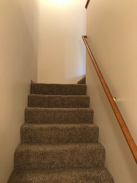 Building Photo - 14179 Plymouth Ave