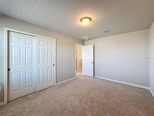 Building Photo - 5251 Meredrew Ln