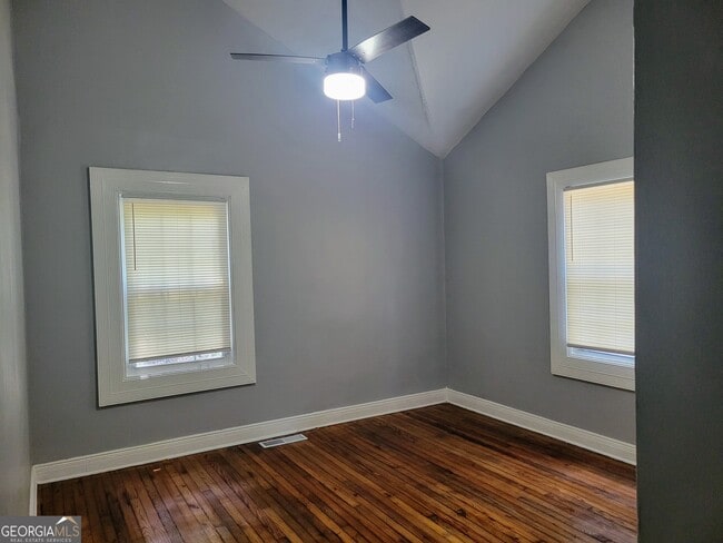 Building Photo - 1366 Campbellton Rd SW