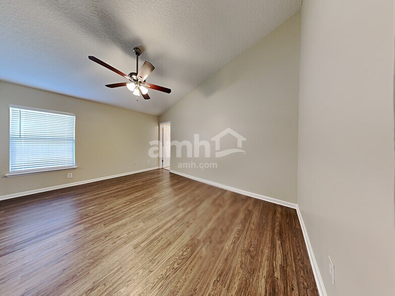 Building Photo - 386 Stonehurst Pky