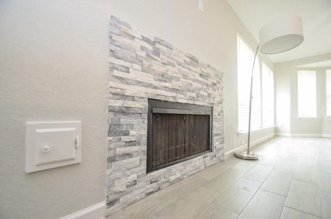 Building Photo - 2607 Harvest Moon Dr