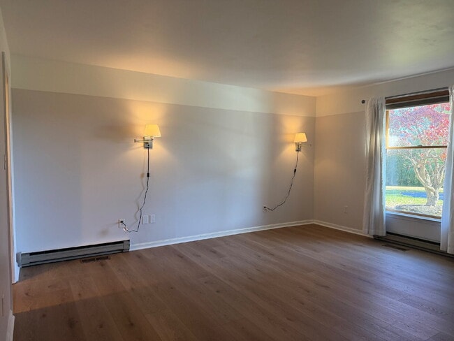 Building Photo - 5b 2.5ba Glorious Home for Rent in Frederick County!