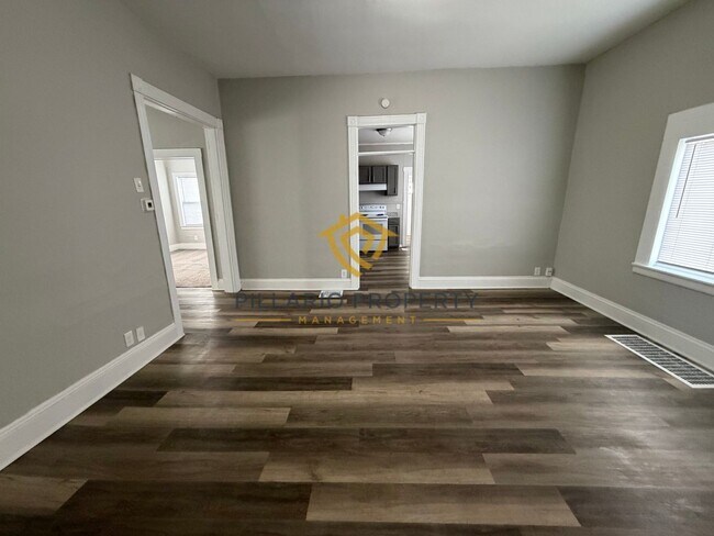 Building Photo - Near Anderson University 2 Bedroom on Corner Lot with Garage, Available NOW!