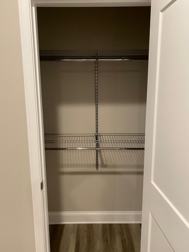 Building Photo - 1240 Biltmore Dr NE